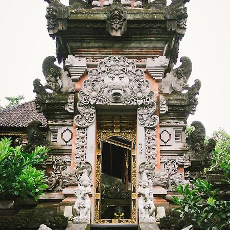 فيلا Gunung Kawi House تيغالالانغْ المظهر الخارجي الصورة