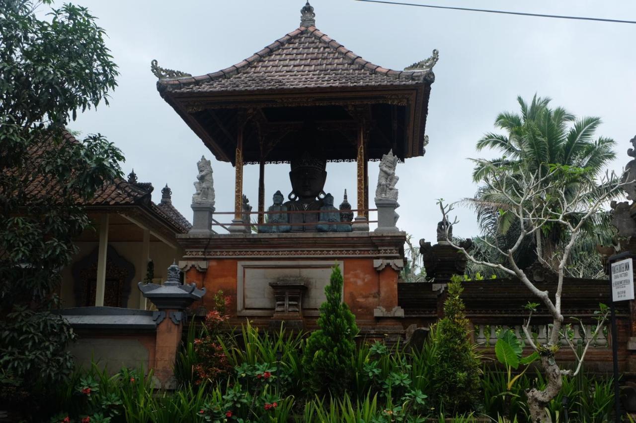 فيلا Gunung Kawi House تيغالالانغْ المظهر الخارجي الصورة