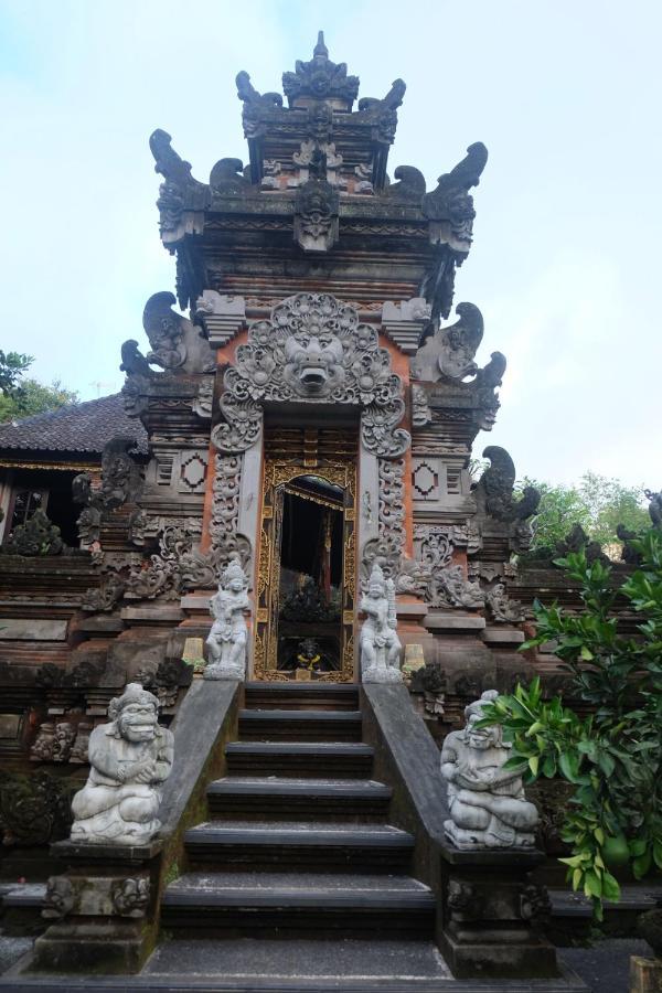 فيلا Gunung Kawi House تيغالالانغْ المظهر الخارجي الصورة