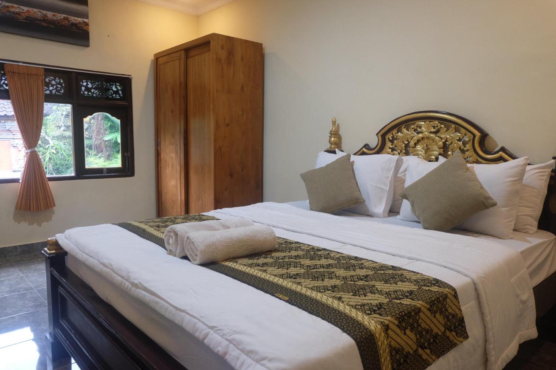 فيلا Gunung Kawi House تيغالالانغْ المظهر الخارجي الصورة