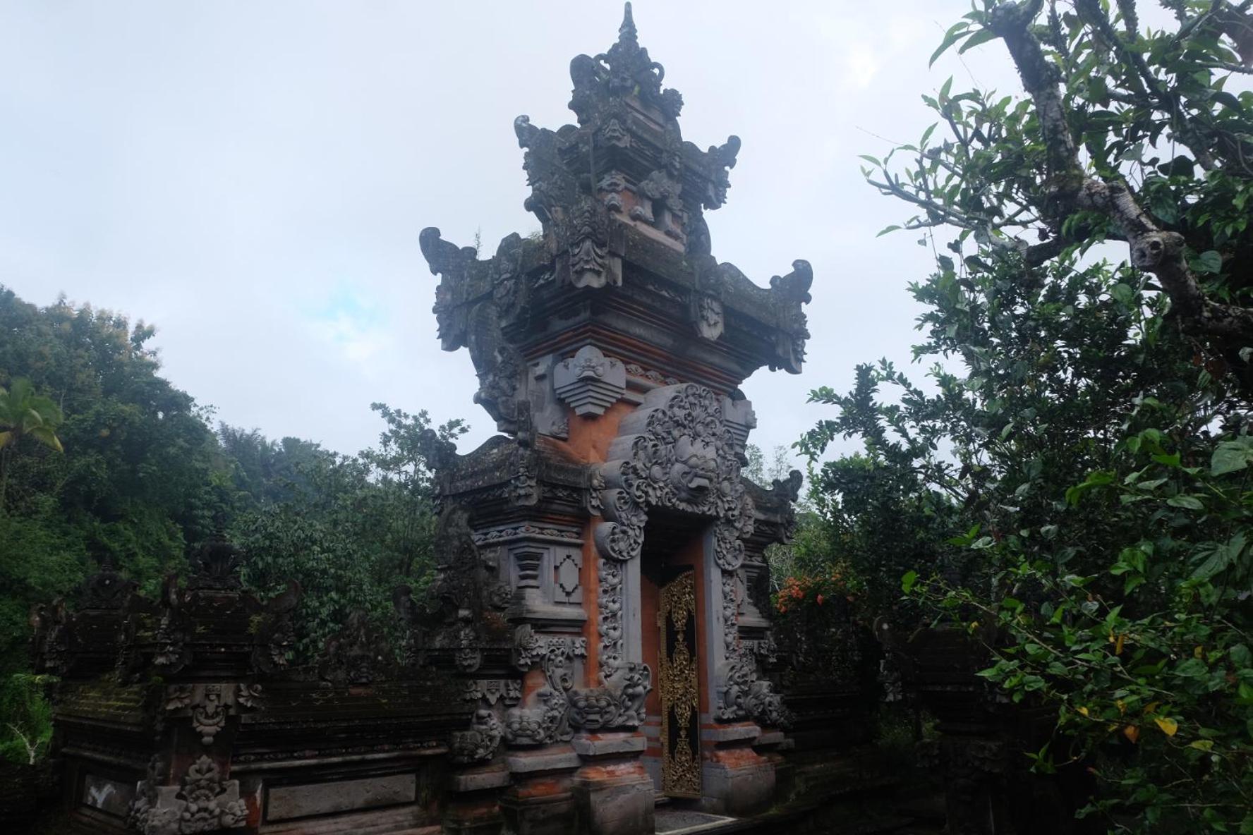 فيلا Gunung Kawi House تيغالالانغْ المظهر الخارجي الصورة