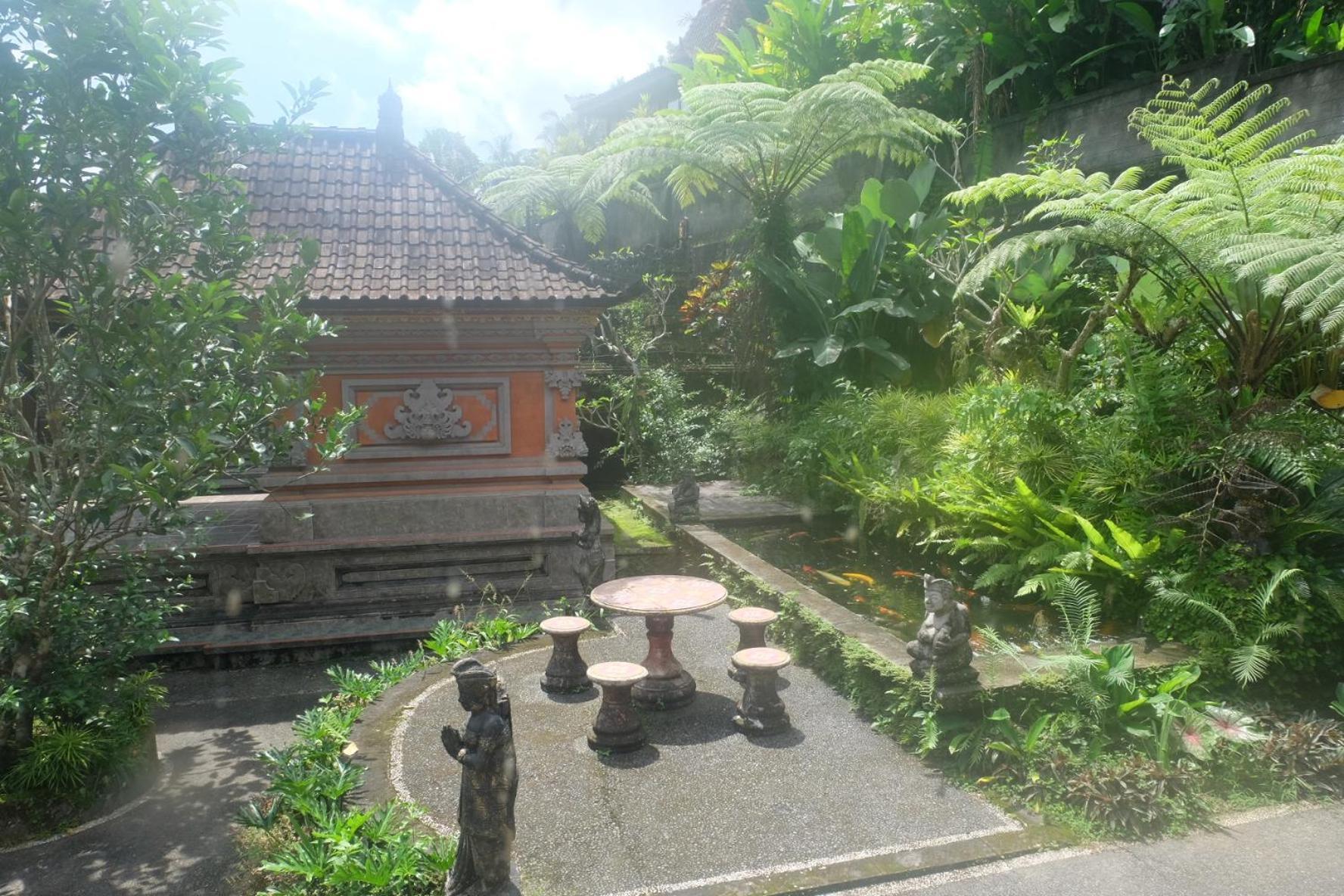 فيلا Gunung Kawi House تيغالالانغْ المظهر الخارجي الصورة