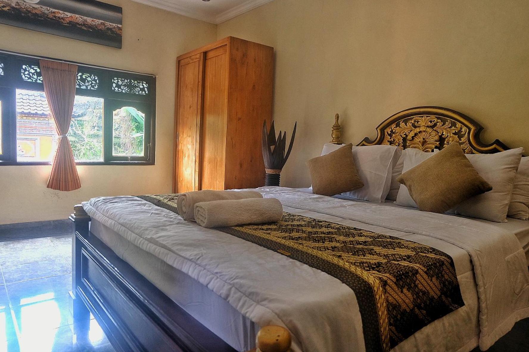 فيلا Gunung Kawi House تيغالالانغْ المظهر الخارجي الصورة