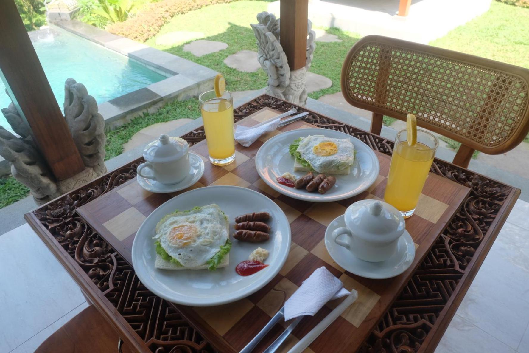 فيلا Gunung Kawi House تيغالالانغْ المظهر الخارجي الصورة