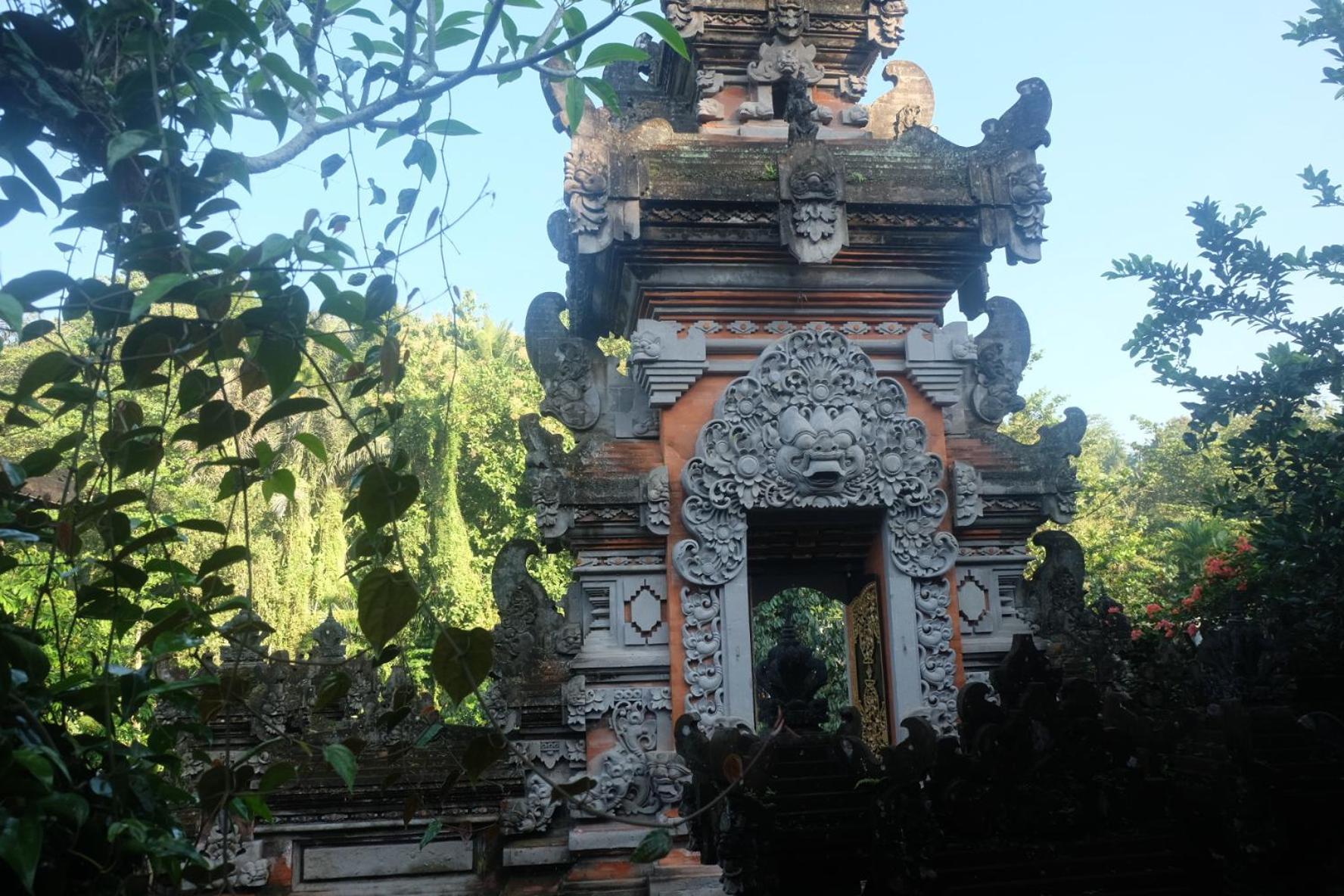 فيلا Gunung Kawi House تيغالالانغْ المظهر الخارجي الصورة